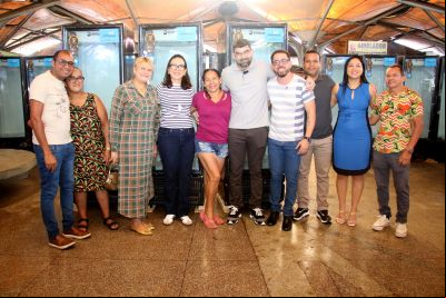notícia: SEDEC entrega refrigeradores verticais para os feirantes da Cidade Nova IV